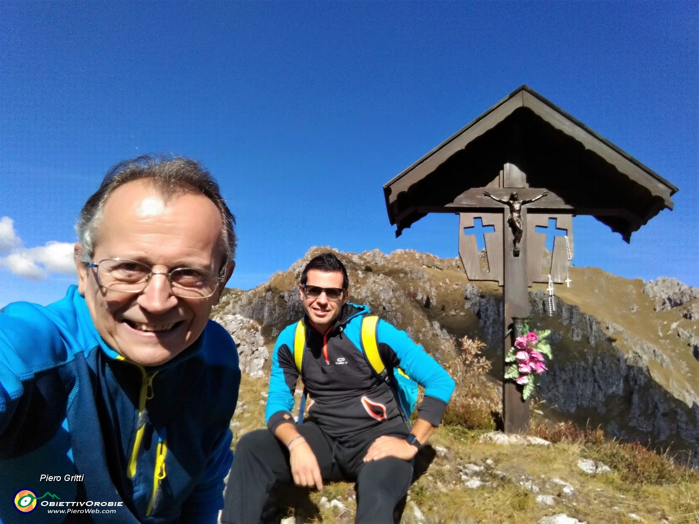 01 Al Passo di Grialeggio (1690 m) con vista in Venturosa.jpg